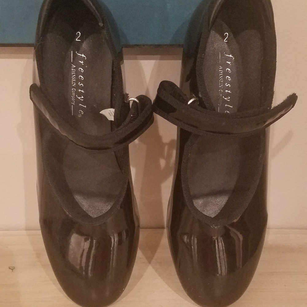 Girls tap shoes